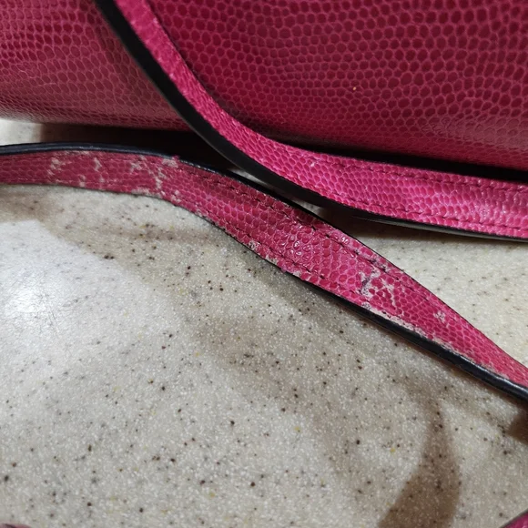 HENRI BENDEL Pink Handbag, Pink Snake Skin Purse, Some Peeling, See Pics - Picture 7 of 9
